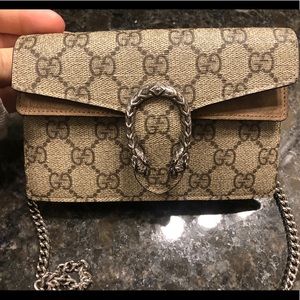 Gucci Dionysus GG Supreme Mini Bag